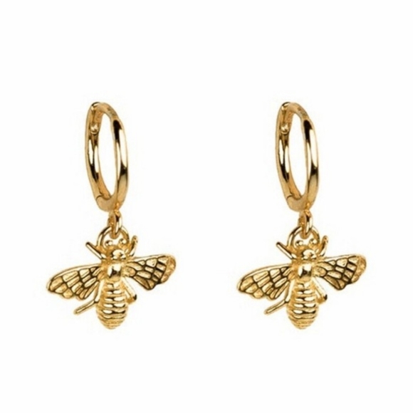 **New*** 18k Bee 🐝 Gold Stud Earrings - Picture 3 of 4